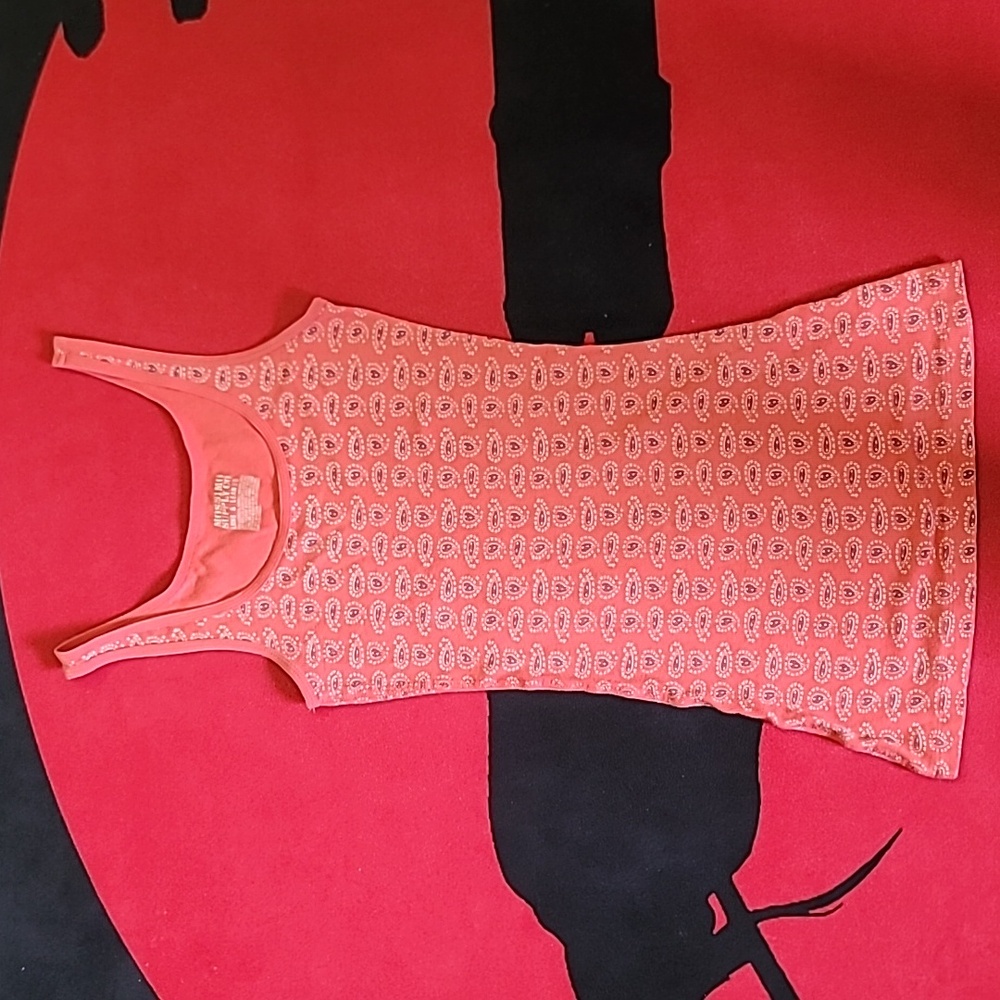 Small Mossimo tank top